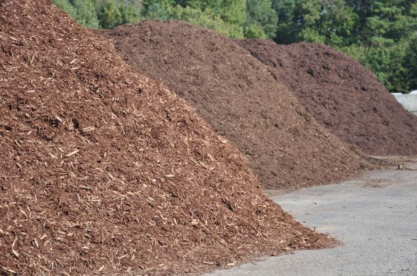 Brown Mulch Delivery in Poulsbo